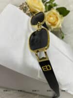 Retro-style sunglasses for women